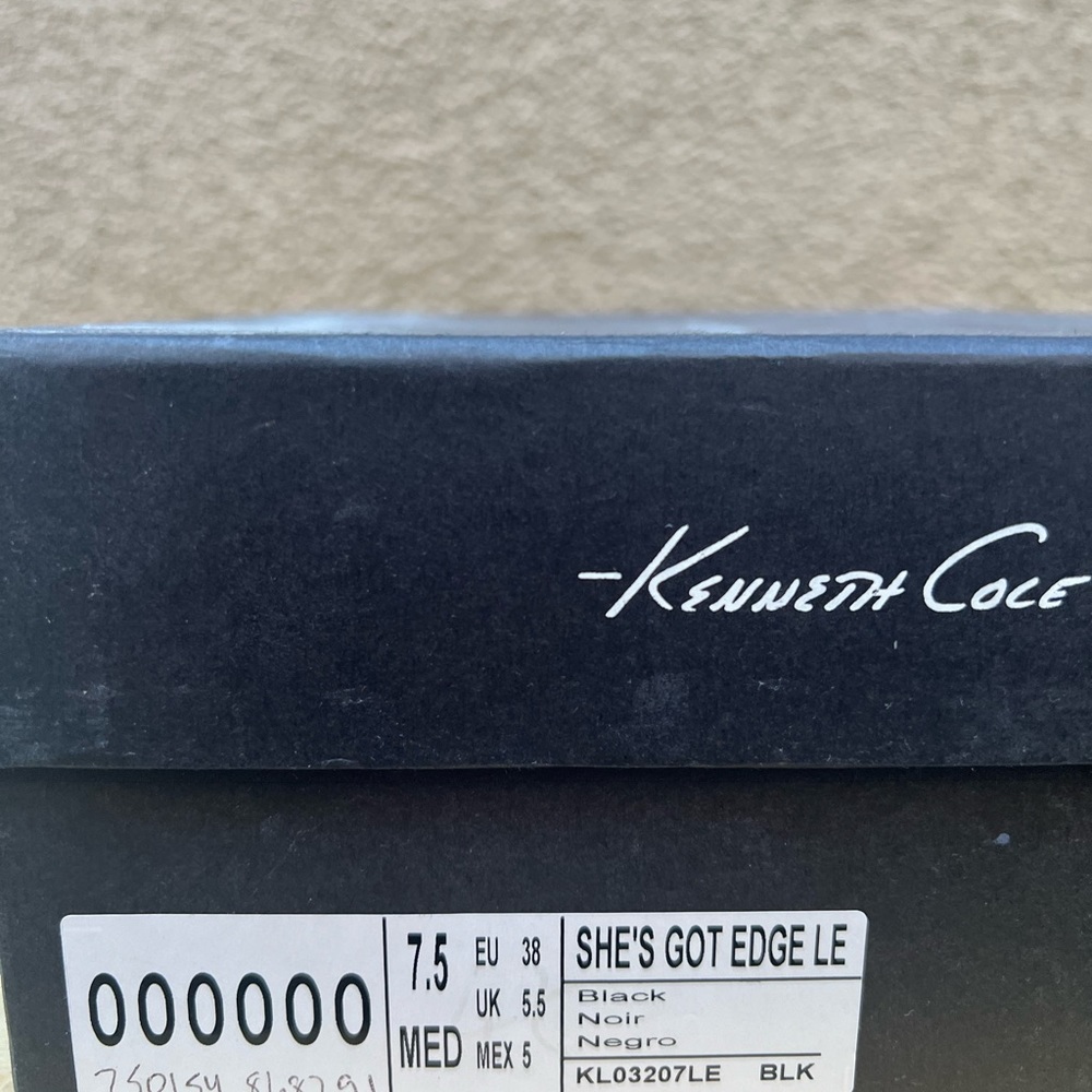 Kenneth Cole pumps (Black) SZ 7 1/2